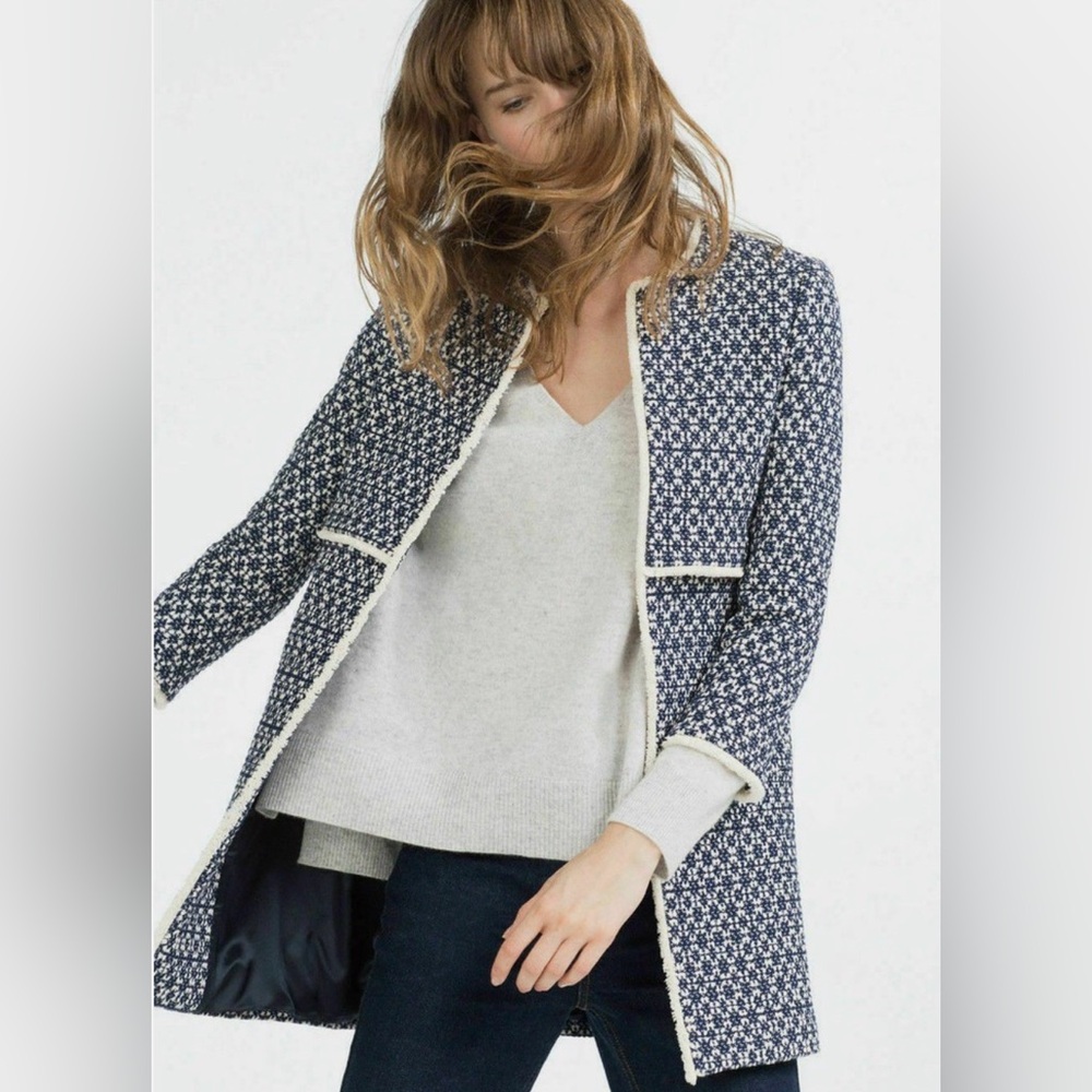 Zara Jacket,  3/4 Sleeves, open front, blue print, Ivory trim, size S, gorgeous